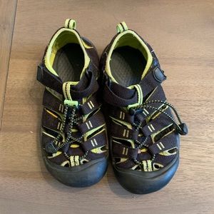 KEEN Youth Shoes